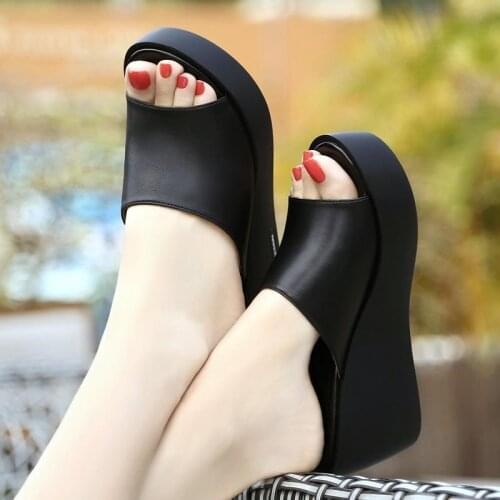 2021 Hot Sale Women shoes Summer Fashion PU leather Leisure shoes women platform wedges Fish Mouth Sandal Thick Bottom Slippers