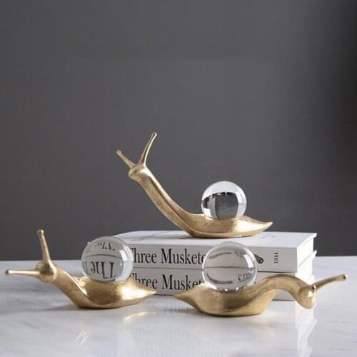 Light Luxury Natural Clear Quartz Sphere Resin Snail Stand Figurine Living Room Model Creative Desk Stone Ornament Home Decora
