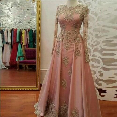 Elegant Gold Lace Appliqued Long Prom O-Neck Beaded Crystal Long Sleeve Evening Blush Pink Tulle Formal Party Gown robe de soiré
