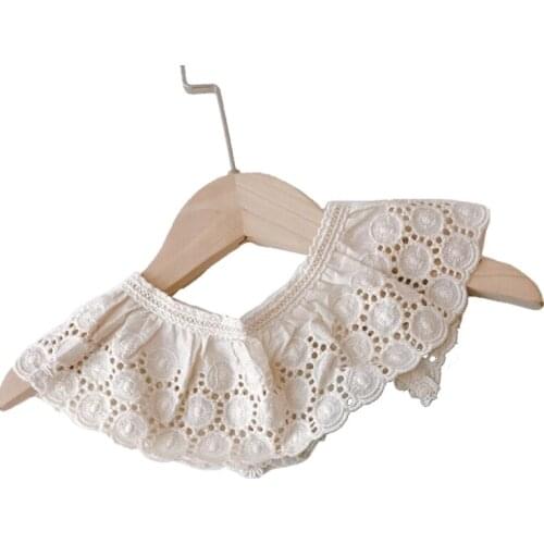 2021 New Kids Lace Floral Bib Hollow Out False Collar Girls Clothes Accessiory Baby Shawl