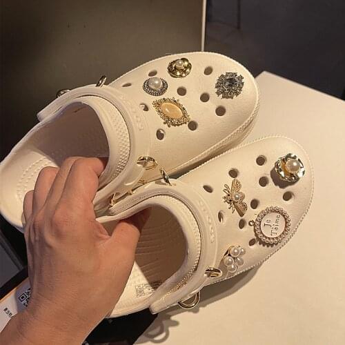 Luxury Croc Charms Fashion Croc Charms Designer 2021 Hot Sale Shoe Charms Vintage Shoe Decoration Bundle Shoe Accessories