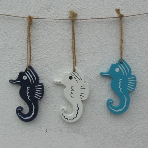 1PC Mediterranean Style Wood Seahorse Miniature Dollhouse Lovely Seahorse Decor Pop Hanging Decoration MP 012