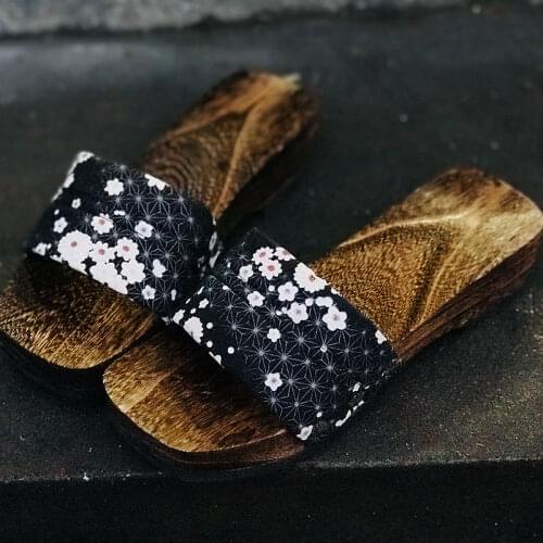 Womens Japanese Traditional Shoes Wooden Clogs Geta Sandals