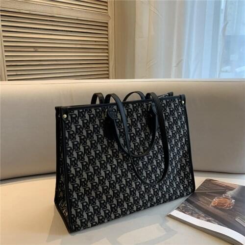 Womens Large-Capacity Single-Shoulder Tote Bag New Letter Embroidery Canvas Portable Trendy Commuter Bag