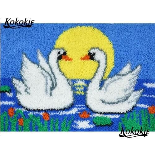 DIY latch hook rug canvas printing 3d moon swan vloerklee tapijt foamiran for needlework accessories knooppakket crochet tapis