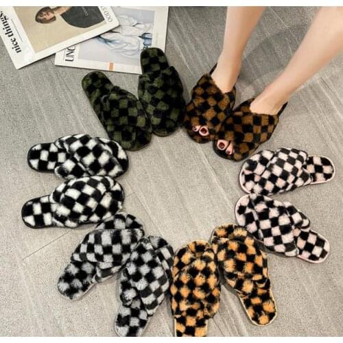 Autumn Winter Womens Outer Wear Flat-bottom Sandals Indoor Warm Fluffy Slippers Plaid Comfortable Cross Bunny Fur Slippers