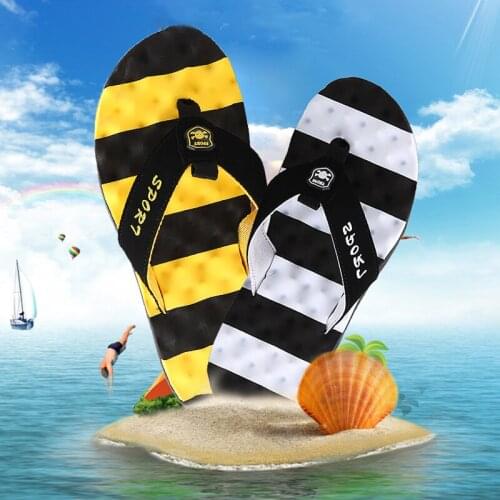Summer Men Flip Flops Outdoor Slippers Garden Shoes Clogs Beach Sandals Massage Indoor Flip-Flops Home Bathroom Slides Loafer 48