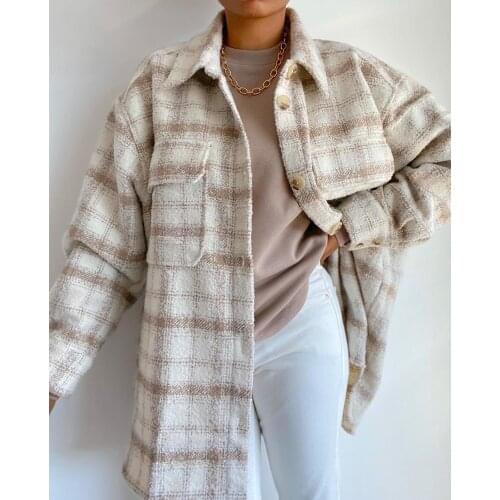 2021 winter new fashion casual plaid two-color jacket womens single-breasted large pocket lapel mid-length top