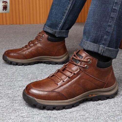 New Autumn Mens Ankle Boots Breathable Motorcycle Boots Mens Sneakers Fashion Outdoor Hiking Boots Retro Comfortable Men Bootss