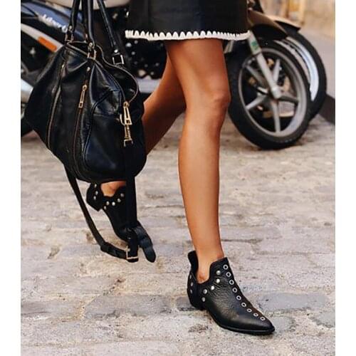 New Studs Ankle Boots Spring and Autumn Single Shoes Flat Shoes Fashion Handsome Pointed Womens Shoes Plus Size