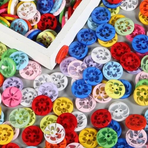 100pcs Colorful Transparent Five-Petal Resin Button Double Holes For Sewing Kids Clothes Garment Crafts Accessories