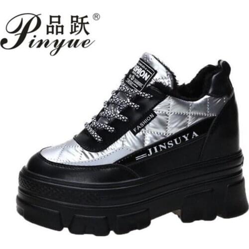 Women Casual Sneakers Winter Warm Plush Chunky Sneakers Breathable 9CM Comfortable High Platform Snow Boots Dad Shoes Women 2020