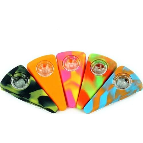 1 Pieces Portable Mini Pizza Design Silicone Smoking Pipe Food Grade Silicone Hand Pipe Smoking Tobacco Pipe with Glass Bowl