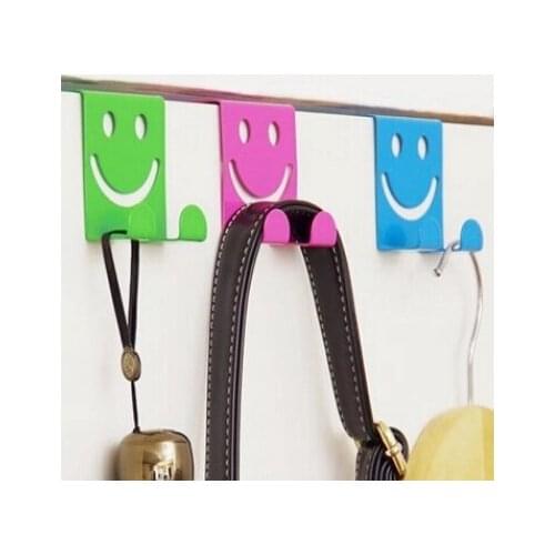2Pcs/Lot Multipurpose Creative Cute Smily Face Stainless Steel Nail Free Clothes Door Hooks Colorful Iron Hanger For Home Office