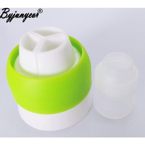 2 Styles Coupler Nozzles Converter Cake Decorating Tools Ice Piping Converter 2 Size Coupler Color Random CS069