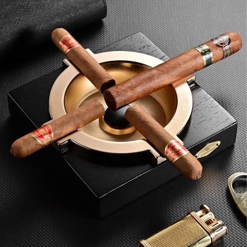 Luxury Frosted Gold Cigar Ashtray 4 Slot Large Ebony Windproof Cigar Ashtray Home Office Living Room Creative Cigarette Ashtray