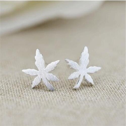 Fashion Jewelry Maple Leaves Stud Earrings For Women Party jewelry EH546