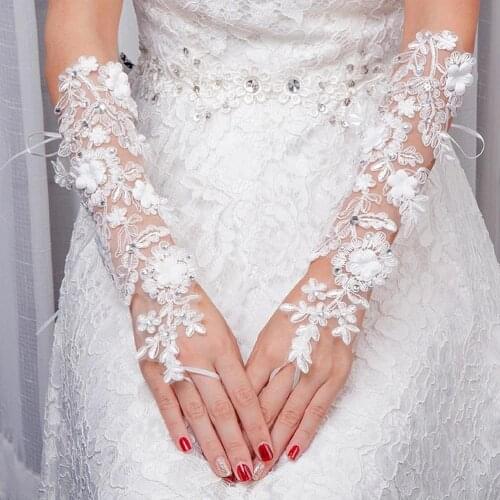2019 Luxurious White Lace Pear Fingerless Long Bride Wedding Gloves Wedding Accessories For Wedding Prom Evening