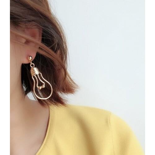 New Fashion Interesting Metal Light Bulb Pendant Earrings For Women Girls Dangle Earrings Simple Ear Jewelry