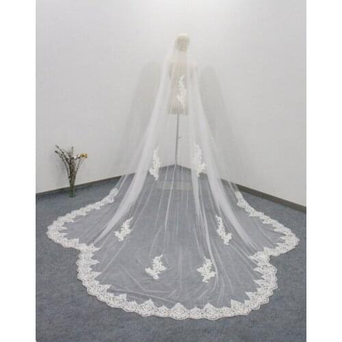 Butterfly shaped Beautiful Floral Bridal Veil Blossom Wedding Veil Flowery Lace Cathedral Veil Boho Veil Ivory Chapel Veil Floor