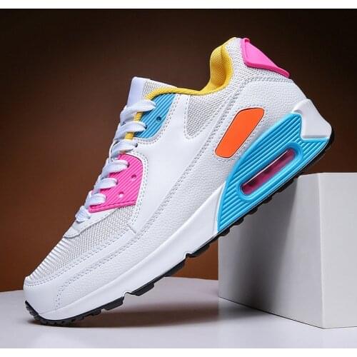 Spring Men Shoes Breathable Slip On White Men Sneakers Outdoor Walking Air Cushion Lightweight Black Men Casual Shoes Big Size