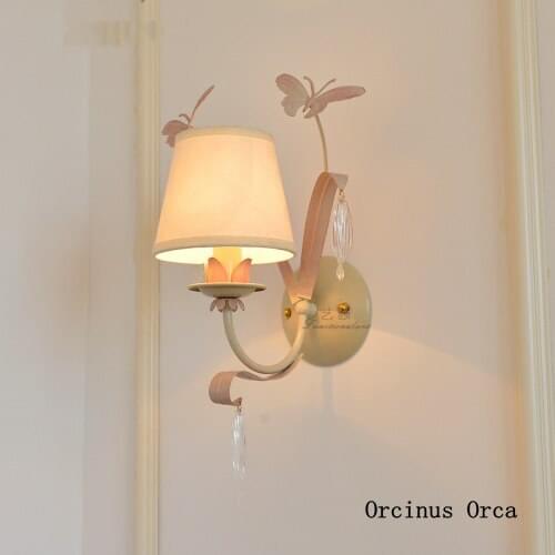 American Romantic Pink Butterfly Wall Lamp Living Room Corridor Bedside Lamp Korean Creative LED Candle Crystal Wall Lamp