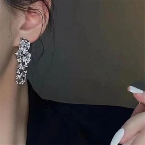 Fashion Irregular Exaggerated Womens Earrings Silver Color Long Metal Earrings Nightclub Bar Female Jewelry