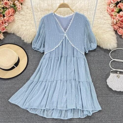 Cute girl doll skirt 2021 summer new gentle wind V-neck foreign style puff sleeve loose dress