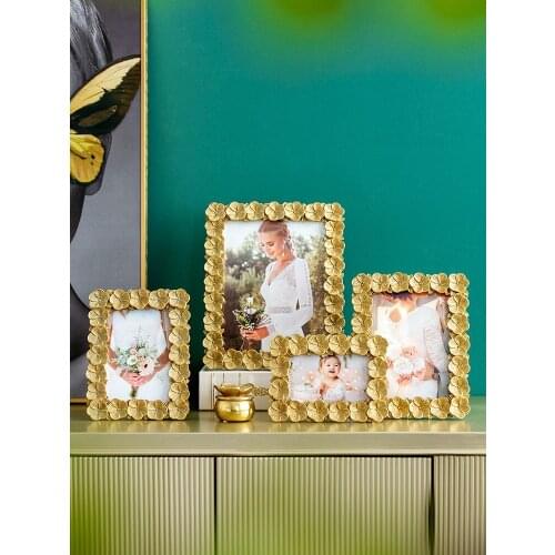 Golden Resin Material Photo Frame Combination Set Table Living Room Bedroom Decoration Wedding Photo Frame Wall Decoration