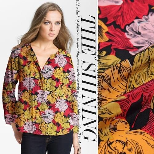 Printing silk fabrics silk female autumn flower leaves color at wholesale high-grade silk clothing cloth