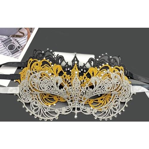 Masquerade Hollow Lace Mask Halloween Props Half Face Adult Sexy Plus Diamond Appeal Eye Mask Female Cosplay Banquet