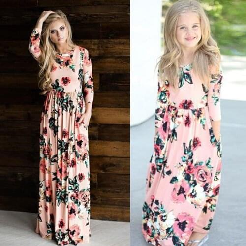Family Matching Outfits 2020 European Style Long-Family Dress Mother Daughter Floral Girls Dress Family Matching Clothes Outfits