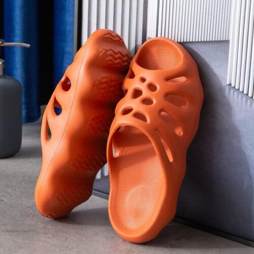 Four Seasons Lazy Leisure And Comfortable Flip-Flops Home Bathroom Non-Slip Fish Mouth Hole Shoes Outdoor Beach Couple Slippers