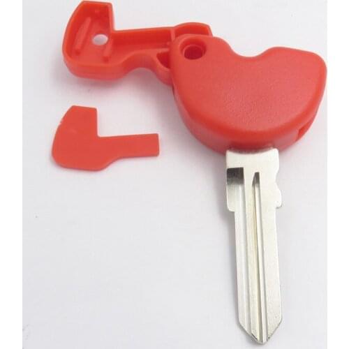 Motorcycle Key Shell Fob Cover Case In Red Color For Vespa 3vte 125 gts gtv 250 300 Transponder Blank Key Can Put Chip Inside