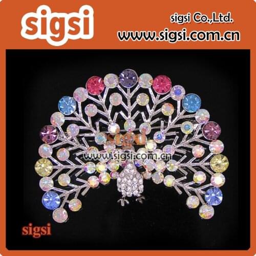 Womens Austrian Crystal Elegant Peacock Animal Brooch with colorful crystal Peacock tail breastpin jewelry