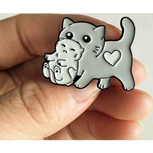 Cartoon Kitten Doll Brooches The Mother Cat Catches The Kitten Enamel Pins Childrens Gifts Lapel Decoration Badge