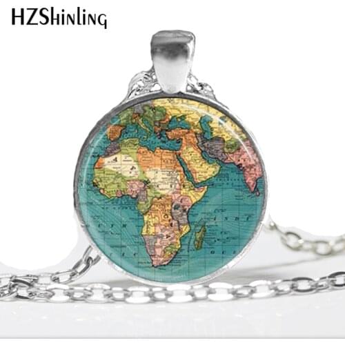 HZ--A55 2017 New World Map Necklace Map Pendant Necklaces Travel World Map Pendant Glass Cabochon Dome Pendant HZ1