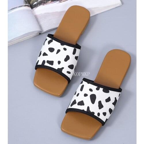 2021 Fashion Leopard Summer Women Sandals Square Toe Shiny Slip-On Ladies Flat Sandals Outdoor Holiday Slides Plus Size 36-43
