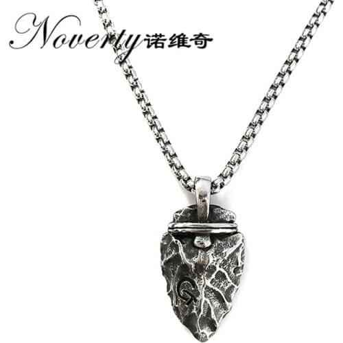 2019 Fashion Retro Punk Man Shape Titanium Mantis Stone Arrowhead Pendant Necklace Hip-hop Rock Cool Style Gifts ZMXL017