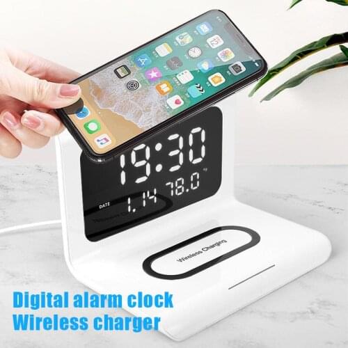 Creatives Wireless Phone Charging Station With Digital Alarm Clock Multifunctional Charger Pad for Phone GQ