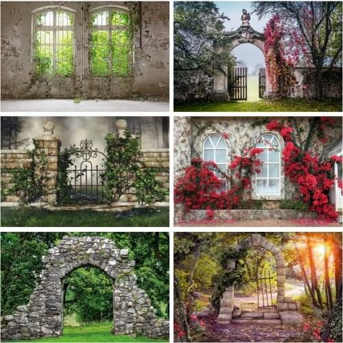 Yeele Deserted Wooden Window Wall Green Vine Portrait Scenic Photo Backgrounds Customized Photography Backdrops For Decor Studio