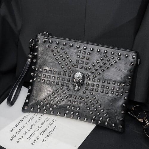 Designer Mens Shoulder Bag Cluth Purse Fashion Rivets Men Handbags Luxury Clutch Bag Business Mens Wallet with Hand Strap