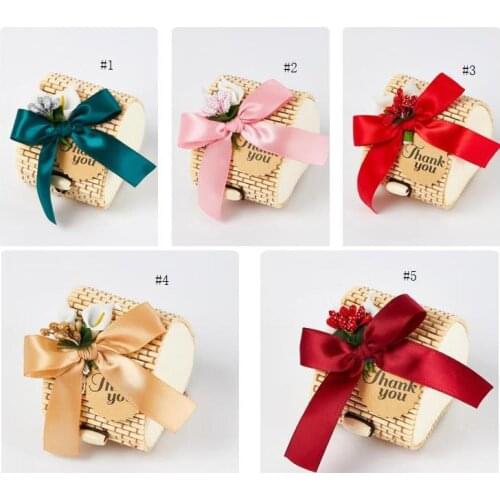 Creative Heart Shape Bamboo Wedding Favors Candy Boxes Bomboniera Party Gift Box with Tags + Flowers + Bowknots SN124