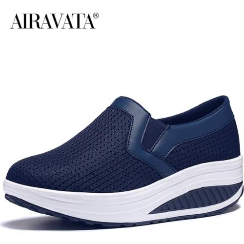 New Walking Shoes Women Outdoor Sneakers Typical Style Mesh Breathable Casual Shoes Thick Bottom Shake Shoes