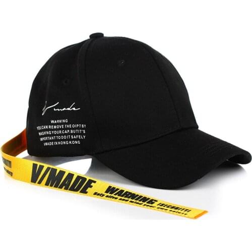 Korean popular baseball caps are men’s personality streamers, women’s baseball caps, spring and summer fashion hip-hop caps