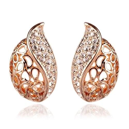1 Pair Fashion Womens Lady Hollow Leaf Rhinestone Ear Stud Earrings Golden Tone BEIS