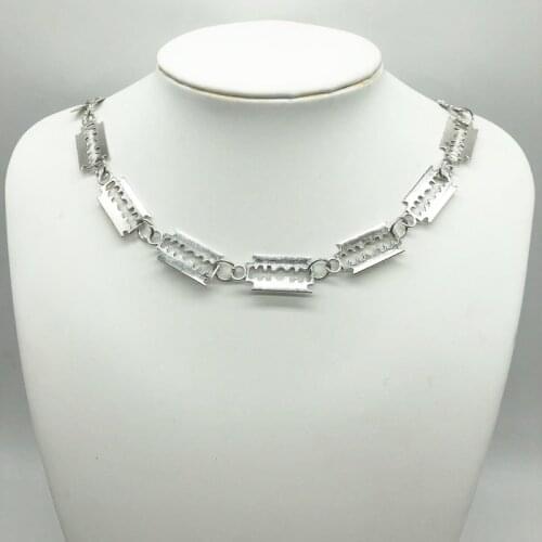 Small bladeUnisex Choker Necklace Women Hip-hop Gothic 16 blade combinations Punk Style Barbed blade Chain Choker Gifts 45cm