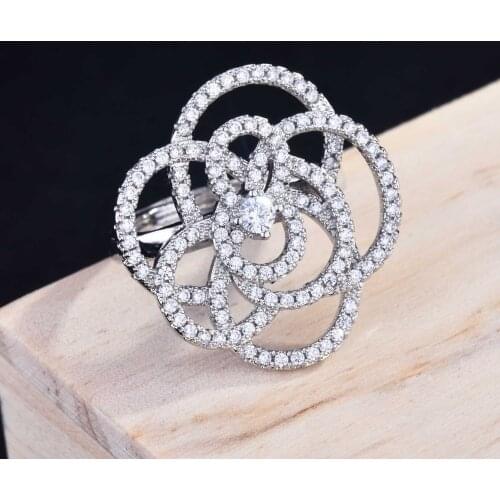 QTT Fashion Silver Flower Zircon Glamour Ring Creative Crystal Finger Wedding Rings for Women Jewelry Girl Gift