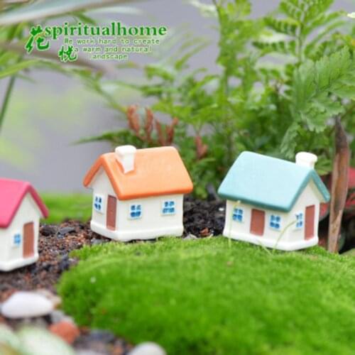 ZOCDOU 1 Piece Classic Small House Building Room Village Architectur Model Statue Car Figurine Crafts Figure Ornament Miniatures