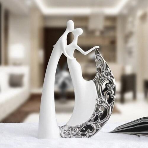 Simple Love Couple Characters Ceramic Sculptures Home Livingroom Desk Figurines Crafts Wedding Gift Table Furnishing Decoration